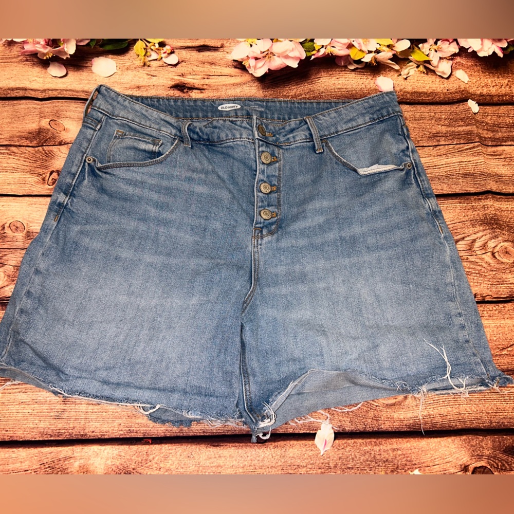 Old navy shorts